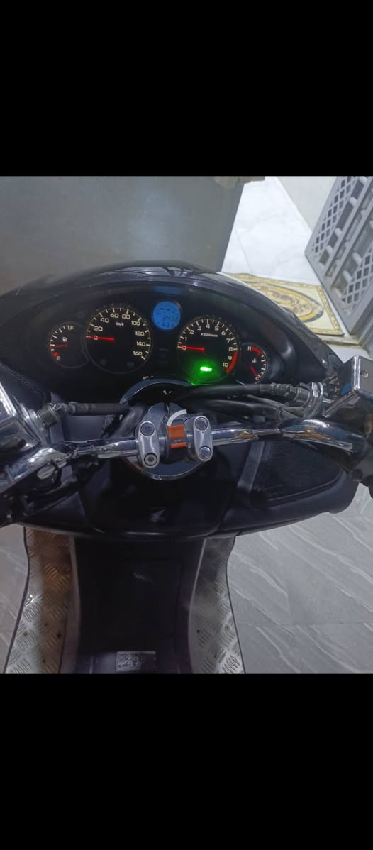 دراجه البيع فورزه كفاله فقط بس تجفيت كير عادي وتماتيك سعر900بيه مجال... ***********شراي فقط
