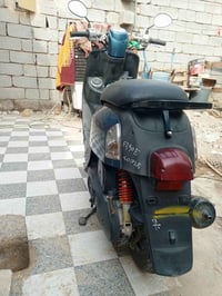 ماكس بوليسي • مزودة