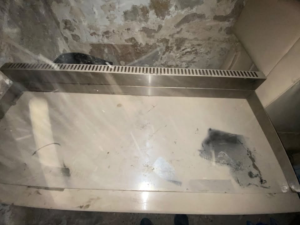 مستعمل نظيف اخو الجديد
كرل متر ونص الكبير 
السيراميك الثكيل 
ماموجود بلسوك كلش قليل 
اهل المصلحه يعرفون عل يانوعيه احجي وشنو قوته ومتانته 
كرل مال عمر تنسى تبدله 
نظيف كلش مبين من الصور بلرغم من تراب عليه وامبين نظيف 
ب٩٠٠ الف 
موجود واتساب فقط ***********
