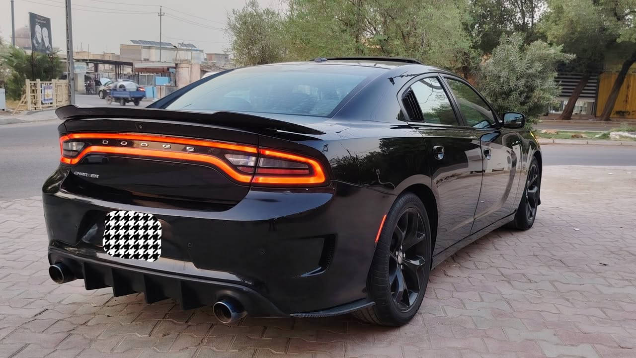 للاتصال *********** السعر 190 بي مجال للطيبين
سلام عليكم ورحمة من رخصة الادمن للبيع جارجر موديل2019  وارد أمريكي ضرر فقط جاملغ مبدل بدون صبغ وبنيد تحديث باقي السياره كفاله  رقم بغداد انكليزي بسمي تحويل ثاني يوم السياره فول مواصفات سلايد روف ثلاث بصمات كشنات كهرباء تدفئه تبريد مقاعد خلفيه حراري تشغيل عن بعد خزن ميموري مري قلاب شاشه كبيره كامره حساسات كشنات جلد بلادي شاشه اعطال السياره فول مواصفات مكينه 3.6 مكينه كير صدر تخم تاير كله جديد تبريد ثللللج صور الحادث مرفقة أسفل الصور مكان السياره بابل المسيب قرب كراج الموحد تحياتي للجميع 🌹🌹
