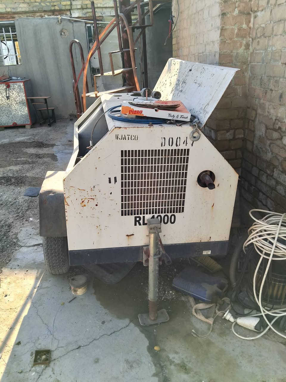 السلام عليكم مولد كابوتا بلادي 6/5kva السعر ٢٠ ورقة  
***********
