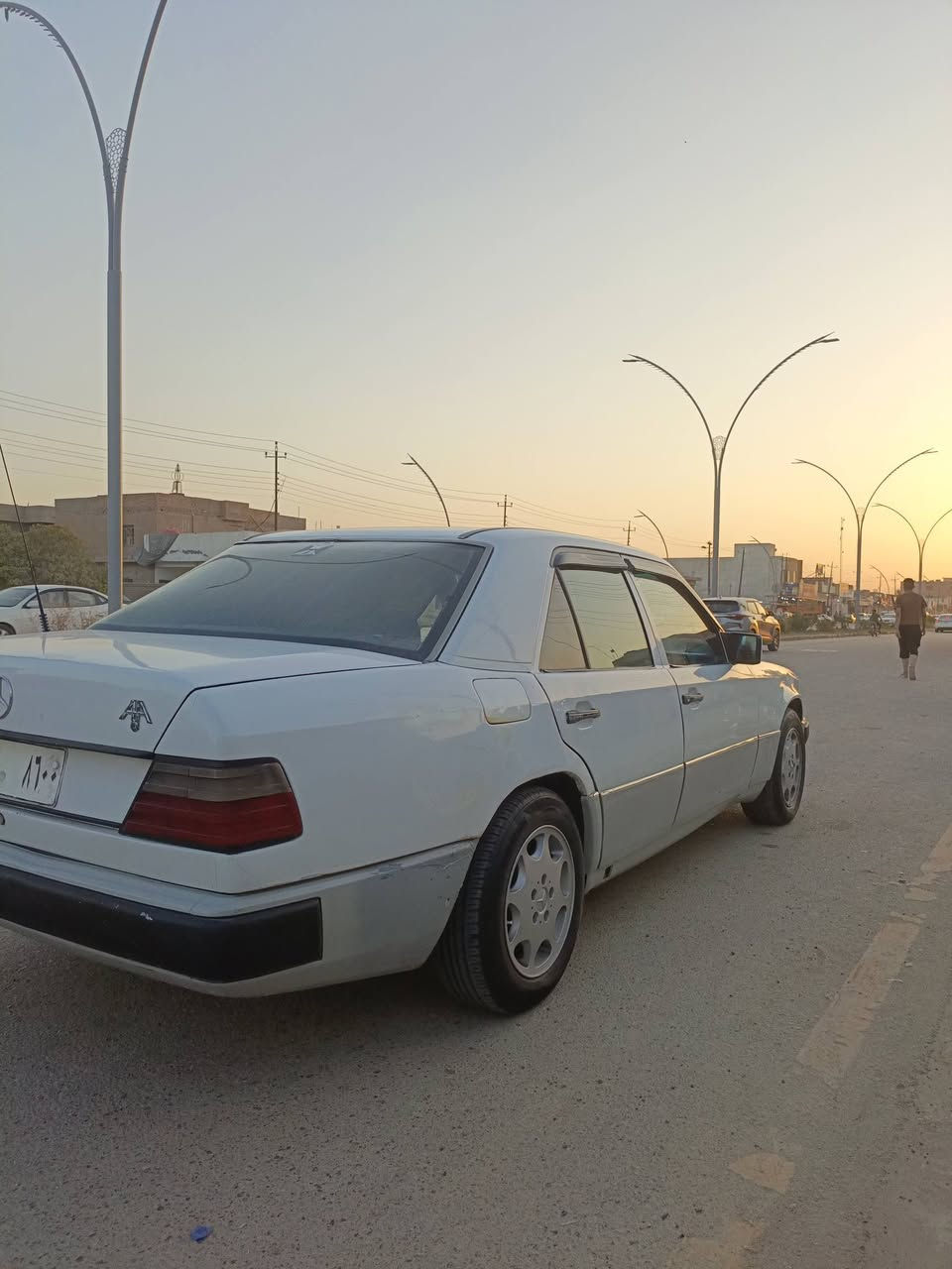 يع مارسدس دب كير محرك شرط بطه تخم تاير جديد صدر امامي خلفي جديد سيارة كله شرط مال جناي غرفته حلوه  رقم الانبار شرعي مسافر ابيع هاذ الموجود اتكفل سرقه وعشاير السعر 27 وبيها مجال مكان صلاح الدين سامراء رقم ***********
