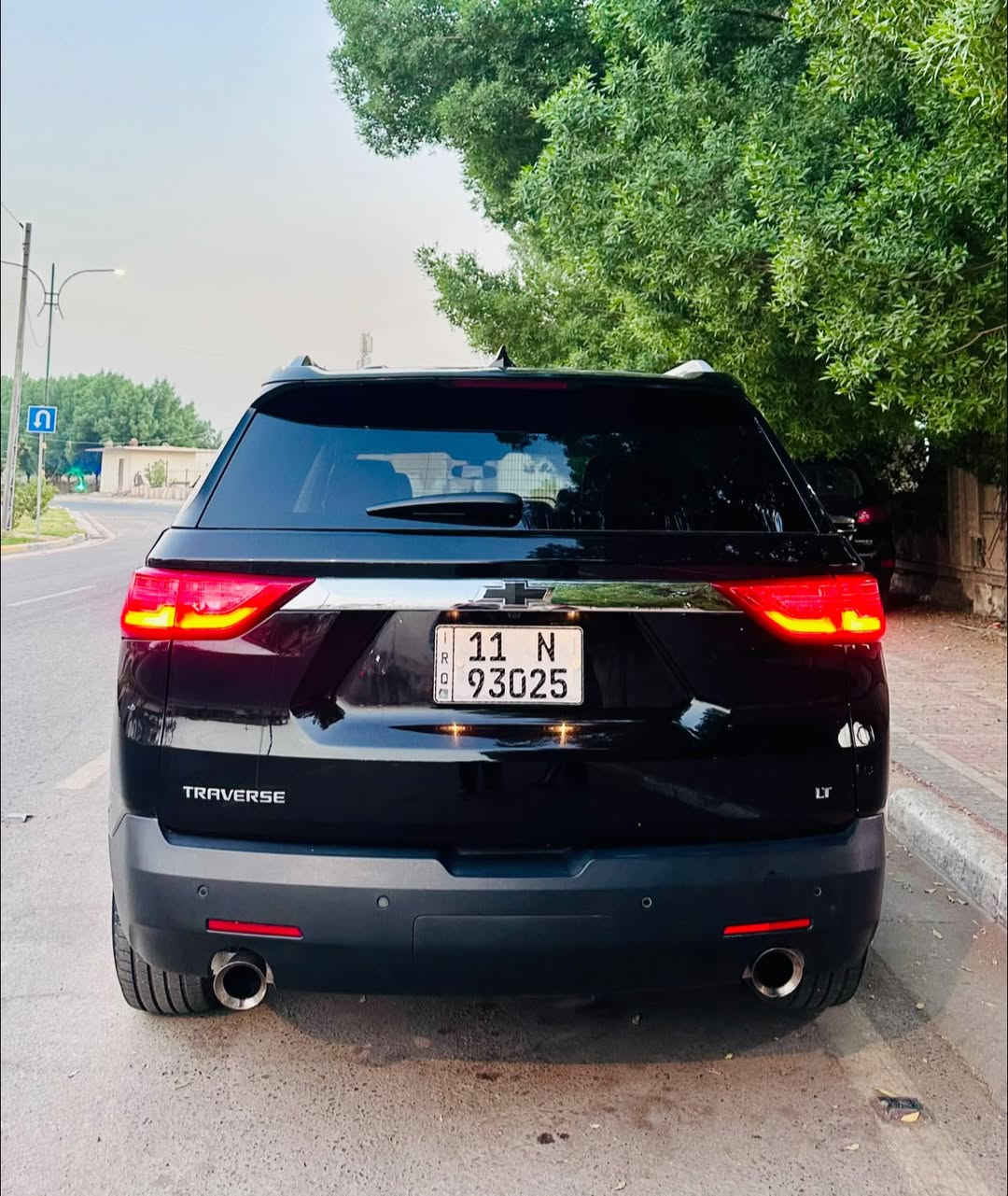 _________________________________
✅ شيفرولية ترافرس
✅الموديل :  2018
✅الفئة : LT
✅رقم السيارة : بغداد تحويل مباشرة 
✅ضرر السيارة : چاملغ خلفي 
✅رقم الشاصي : 1GNERFKW8JJ206217  
______________________________
🔻1-حجم المحرك  : 6 سلندر 3600
🔻3-بصمة ابواب و بصمة تشغيل 
🔻4-لايتات لد اصل 
🔻5-غرفة السيارة جلد جملي غامق
🔻6-المقاعد الامامية والستيرن تدفئة
🔻7-شاشة كبيرة  
🔻8-كامرة خلفية  
🔻9- رادارات جانبيه
🔻10-تحديد مسار  
 

✅السعر المطلوب 210ورقة  وبيها مجال بسيط
السيارة بدون اي نواقص جاهزة من كلشي 
 ______________________________
🟥🟥للاستفسار ؛ ***********
