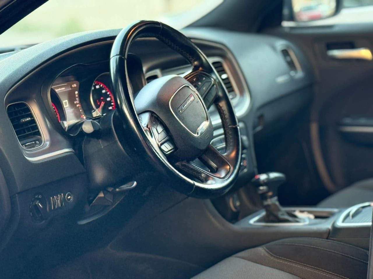 جارجر 2022 SXT

🚗 DODGE Charger SXT 2022 🚗

📍 وارد أمريكا – نظافة عالية

🔧 المواصفات:

* محرك 6 سلندر سعة 3.6 لتر
بدون ايرباك السياره جديده بدون اي دواخل

* العداد: 54,000 ميل فقط

* جاملغ والباب خفيف (غير مصَلّح – على وضعه)

* #السعر_245_ورقة بيها مجال قليل 

📦 الميزات:

✅ كاميرا خلفية

✅ مستشعرات وقوف خلفية

✅ مراقبة النقطة العمياء

✅ مصابيح زينون أمامية

✅ تشغيل عن بُعد

✅ مقاعد خزن وتدفئة

✅ تدفئة مقود القيادة

✅ شاشة وسطية

✅ بصمة تشغيل

✅ نظام Apple CarPlay

🚘 السيارة جداً نظيفة وجاهزة للاستخدام

العنوان: بغداد -حي القاهرة قرب جسر البنوك 

📞 للاستفسار والتفاصيل:

***********
