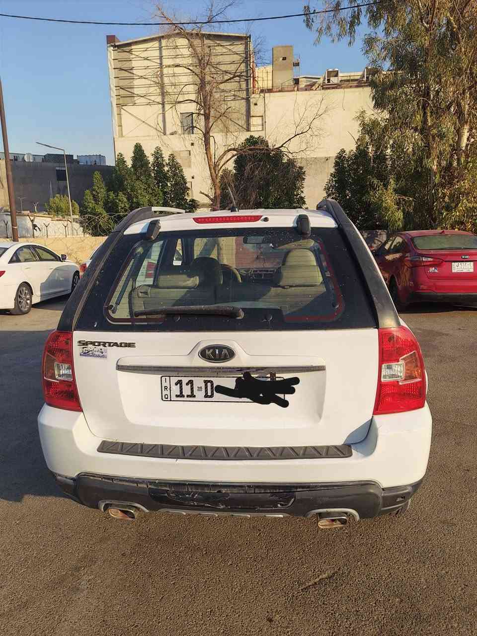 السلام عليكم سبورتج 2009 خليجي بابين صبغ مع شبر صبغ يم البك لايت سيارة نضيفه كلش كير محرك وتبريد جيد جدا والسونار مرفق مع الصور رقم بغداد باسمي شخصيا السعر 115بيها مجال بسيط سيارة جاهزه وحلوه وعلى اي شخصين فقط اني والي استوردها مكان السيارة بغداد عامرية وابو غريب ***********
