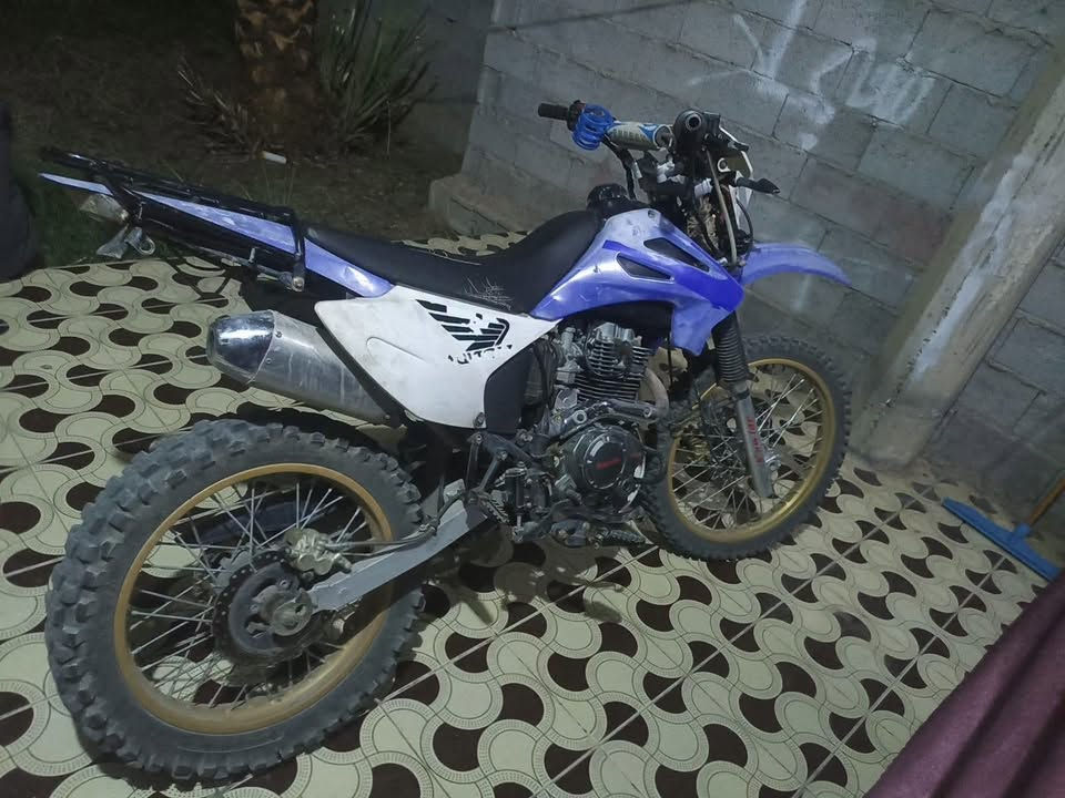 سلام عليكم قفاز مديل 2025 محرك 300 دراجه متروكه يرادله ترتيب نكره سلف  سعر 750 يرهم مراوس مكاني خالص طريق دلي عباس قريت العجيمي إذا مو شراي عبر لمنشور لا تكلي شبيه ما بيه تجي تنكر سلف وتطلع  ***********
