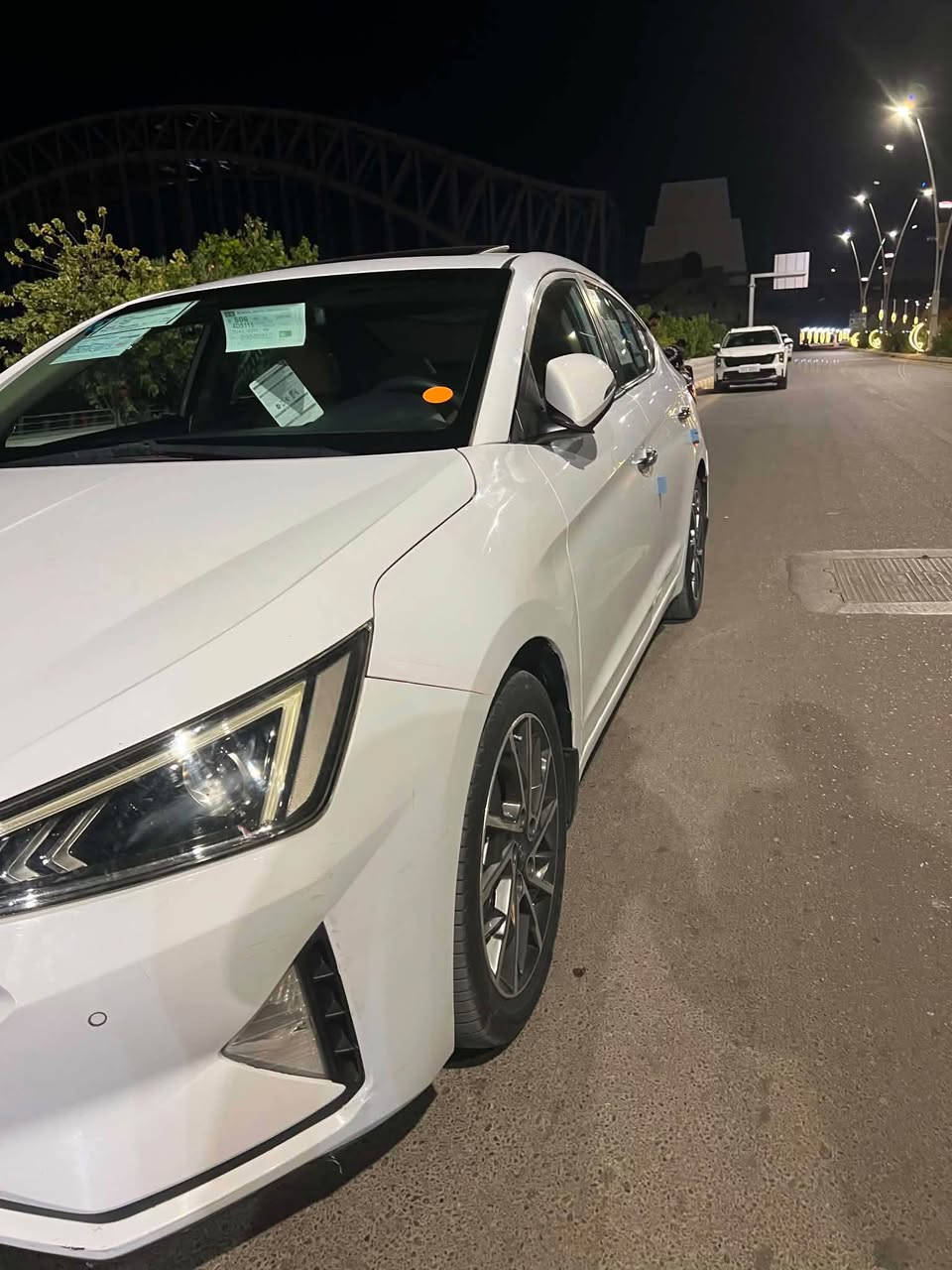السلام عليكم  للبيع هونداي النترا موديل 2019 خليجي مكينه 2000 دوش السياره رقم بغداد دولي باسمي مكينه كير تبريد مكفولات شرط الفحص السياره جاهزه من كل النواحي المواصفات بصمه سلايد روف تحكمات ستيرن حساس امامي خلفي كامره شاشه جبيره سعر السياره 140 وبيه مجال اي استفسار ***********
