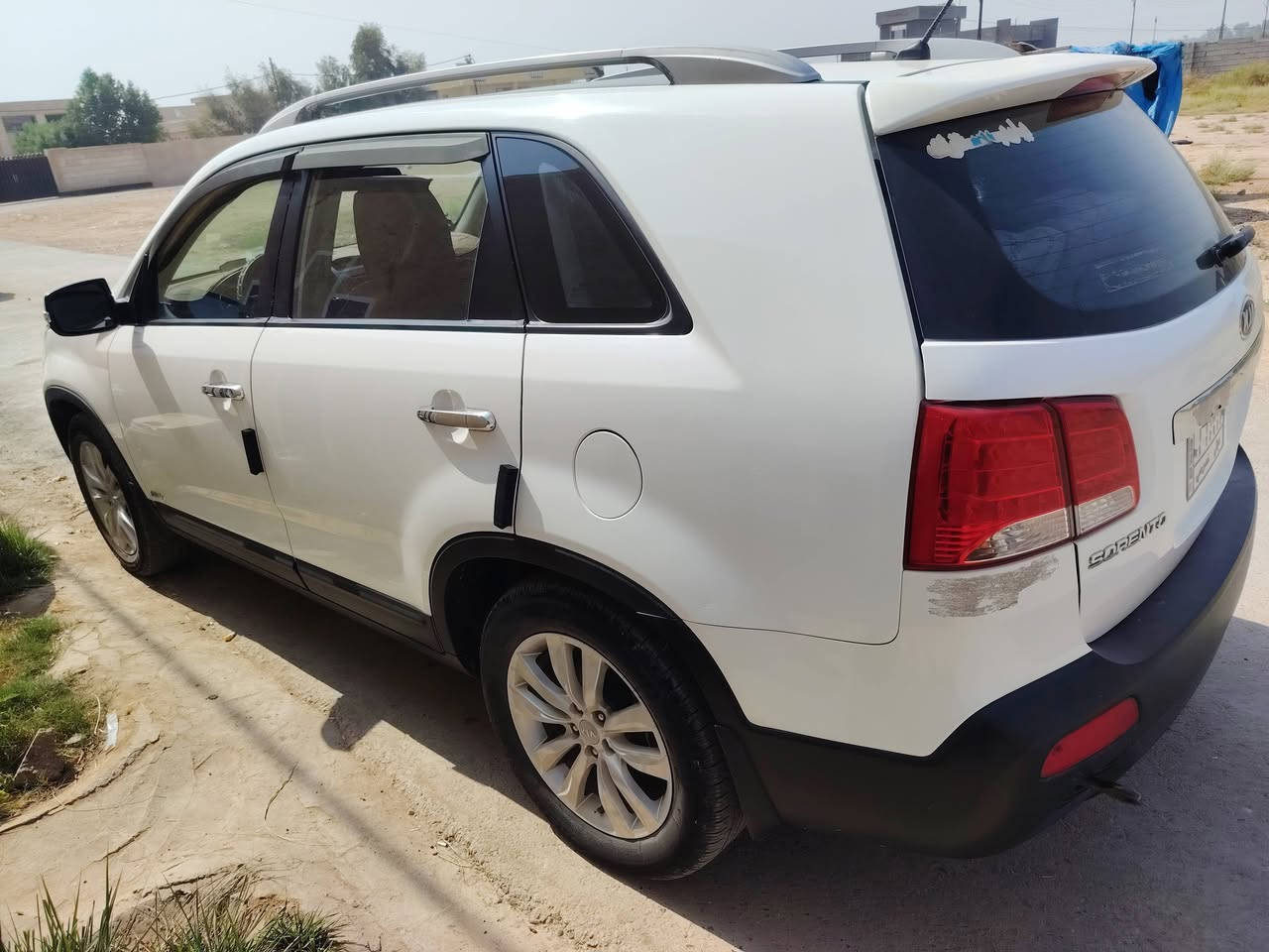 ​🚗 كيا سورنتو 2012 (خليجي) - فول مواصفات 1/1 🚗
المواصفات والتفاصيل:
​الموديل: 2012 (خليجي)
​المواصفات: فول مواصفات 1/1 (بانوراما)
​الحالة الفنية: محرك، كير، وكهربائيات كلها كفالة 💯
​الضرر / البودي: بيها قطعتين مجرد شبر (شبر بالجاملغ عكس السايق + شبر بالصندوق) وباقي السيارة بشرط النظافة.
رقمها ديالى
تحويل شوكت ماتريد سيارة باسمي
​💰 السعر: 165 ورقة ($16,500) وبيه مجال بسيط للشراي الجاد.
​📱 للتواصل والاستفسار: ***********
