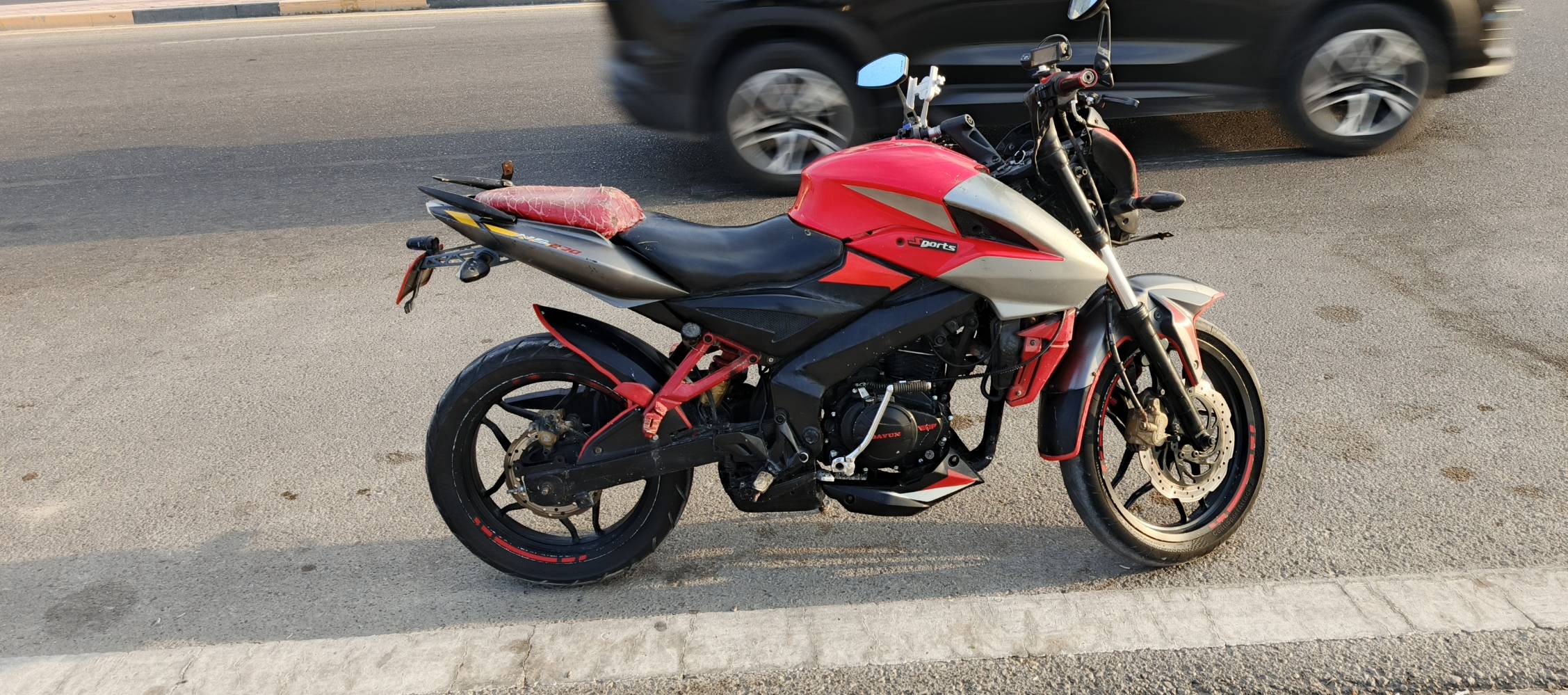 بولسر ns200 • محرك دايون • يحتاج كهربائي