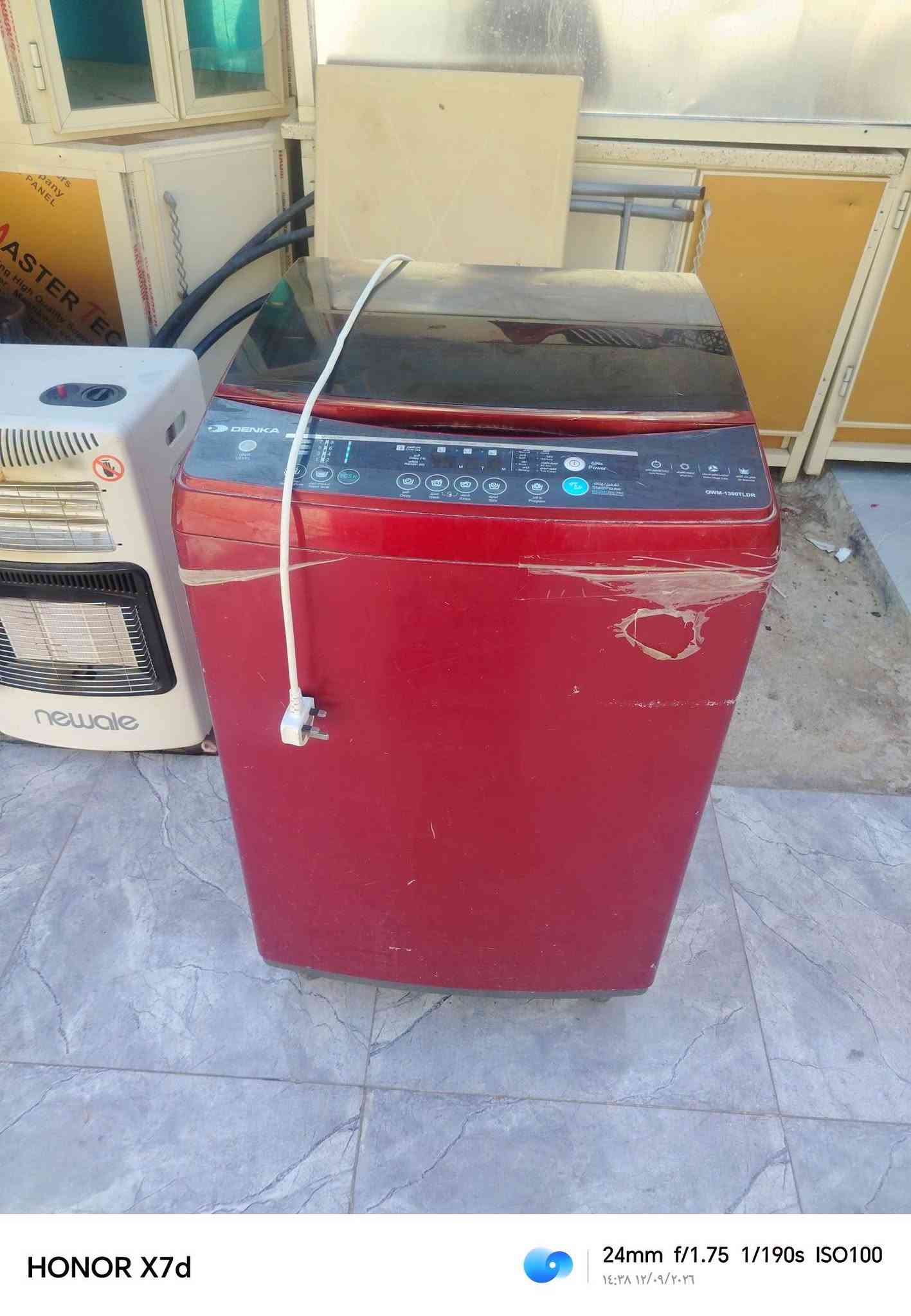مكلفة ب نشر كنتور بابين نجاره نضيف ميز طعام وياه واحدد كرسي غساله ام لمس طباخ ع كهرباء هوه وكاونتره صوبات غازيه جرابي ثنين خوات نزله مال جربايه الاتصال ***********
