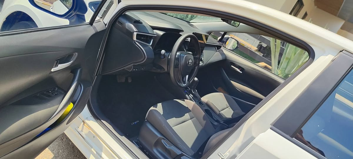تۆیۆتا کرۆلا هایبێرد مۆدێل 2023 بێ سارد بێ بۆیاغ تەنها 37000 km ڕۆشتوە یە چاڵی بچوکی هەیە لەدەرگای سەکن هەموگیانی بەشەرت سعری 145 گەڵا قفڵ بۆ پەیوەندی کردن ... ***********... السليمانية, العراق
