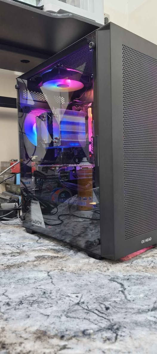 سلام عليكم
نرخ ٤٣٠$
Watsapp: ***********

GPU: RTX 2070 FRANKENSTEIN ALEX 8GB X1 FAN (BOX) (NEW) 
CPU: RYZEN R5 3600 6CORE 12THREAD 
RAM: (1×16) 16GB 3200MHZ RGB TARGET
HARD: NVME 256GB (NEW) 
MB: B450M K GIGABYTE 
POWER SUPPLY: 550W 80PLUS FANTECH SHADOW
COLER: AIR COLER X2 FAN 
CASE: (OX HEAD) X5(NEW) FAN RGB أربيل, العراق

