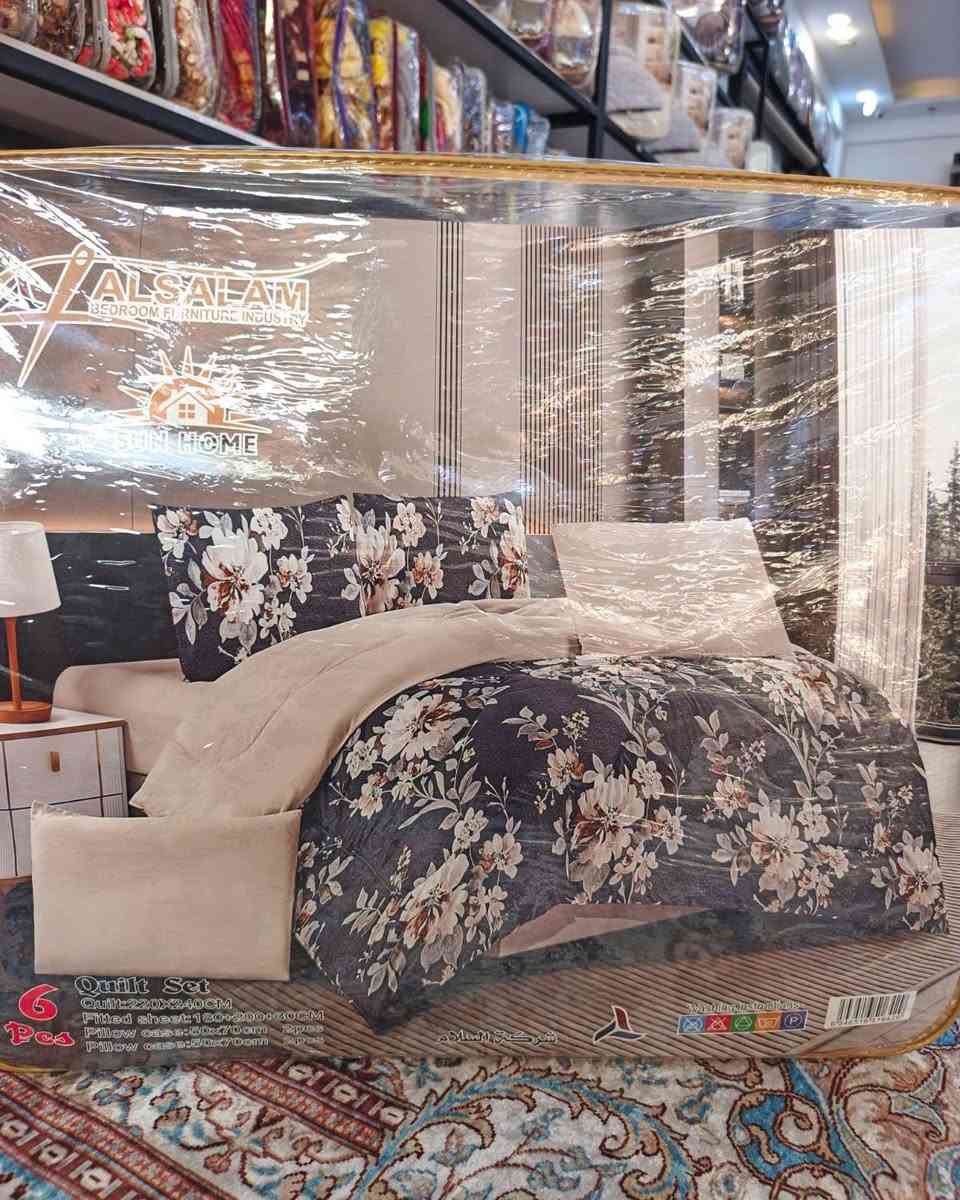 لحاف نفرين يجي 6 قطع
للحجز والاستفسار مراسله الصفحة او وتساب 
***********
