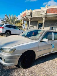 بيجو ٢٠٠٢ • مكينه وگير مضبوطين • سمره
