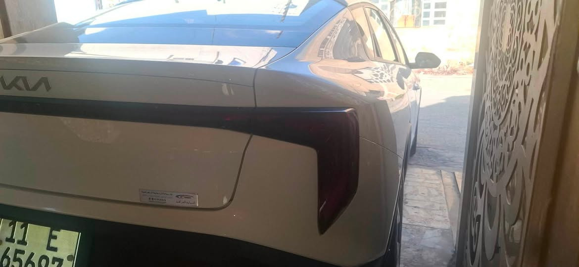 سلام عليكم k4 موديل 25 ماشيه 3 فقط محرك 2000 دوش داخل قرميدي نص فول يعني كفاله كفاله عامه خليجي الدوليه مكانها الدوره ابو دشير ***********

