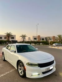 جارجر SXT • ٢٠١٦ • ١٤٠ الف
