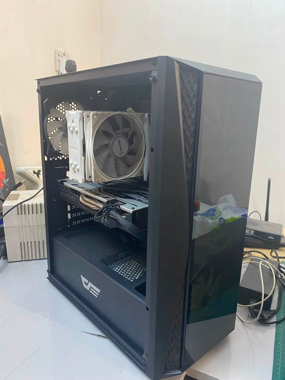 تجميعة مستعملة للبيع
المواصفات : 
CPU : Ryzen 5 4650G pro (6 cores / 12 threads)
MB : Asus tuf B450-PLUS GAMING
GPU : Radeon RX 580 8GB Sapphire
RAM : XPG Spectrix D60G (16GB DDR4 8*2)
STORAGE : Adata SU750 (1TB)
POWER SUPPLY : Asus TUF GAMING 550W Bronze
CASE : Dark Flash 352 plus

Maximum CPU temp : 76°C
Maximum GPU temp : 77°C

الفان الفوك مرات تشتغل ومرات توكف، بالنسبة لباقي القطع نظيقة ومابيها شي، كلشي موضح بالصور
كل كراتين القطع موجودة
السعر : 450 الف وبيها مجال
مكاني بغداد - حي الحسين
للأستفسار : ***********
