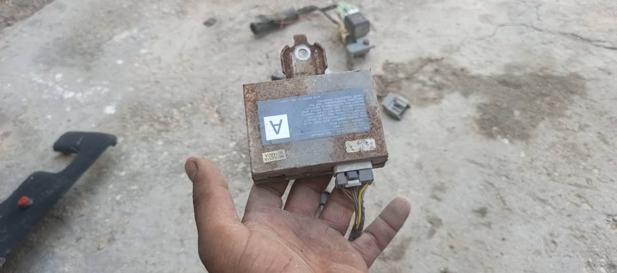 السلام عليكم عندي غراض مال هاي سياره جميع الكهربائيات لل اجهزه لعقل سويج سياره جهاز غفل أوتوماتيك غراض مال اجهزه كلها موجودة

العنوان / ديوانيه***********

تعليق لا يوجد فيس لا يوجد مجرد اتصال واتساب
