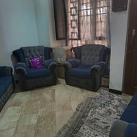 عندي تخم ٧مقاعد قديفة لونين  نظيف سعره ٢٥٠ ألف