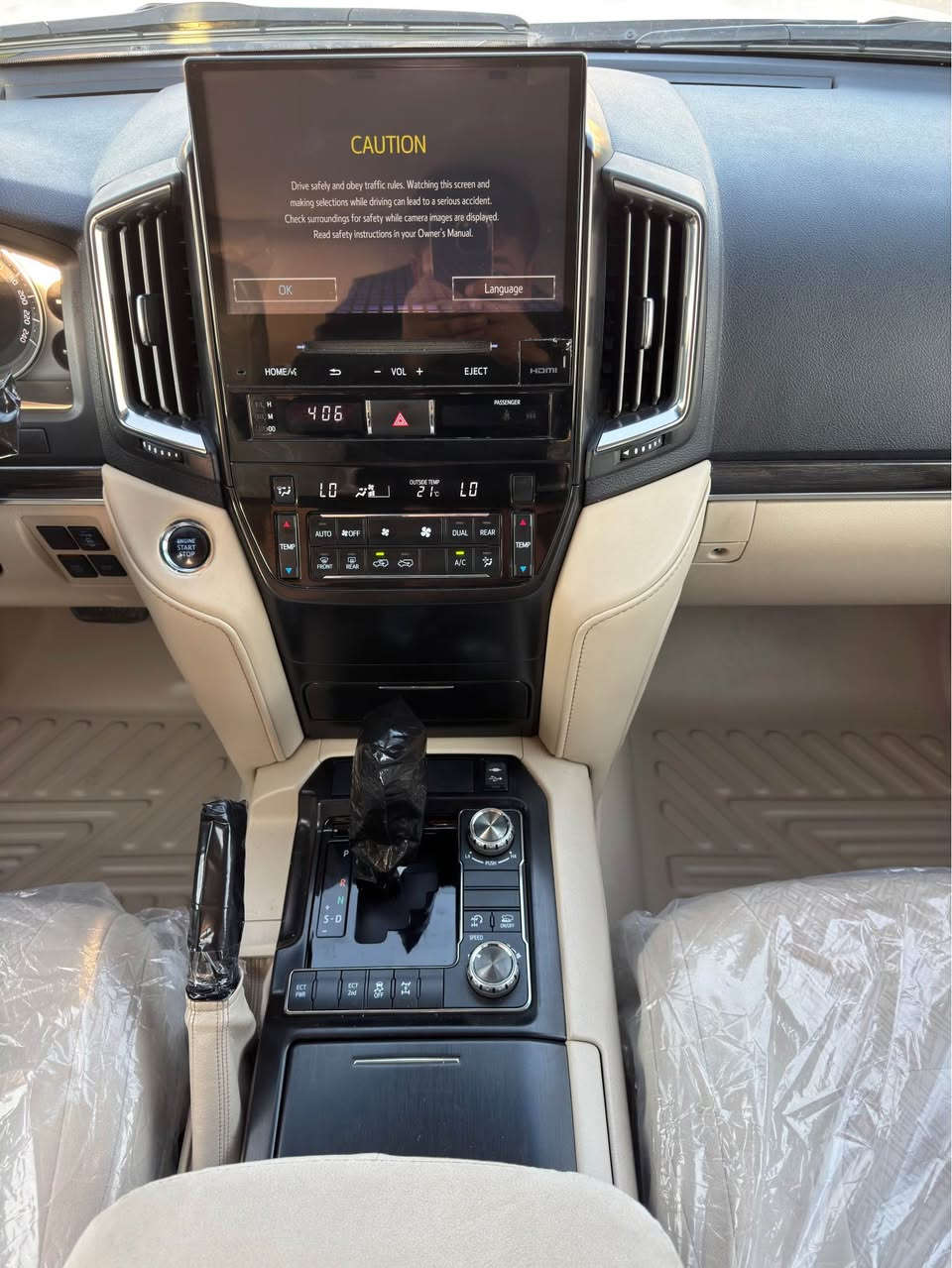 لاندكروزر GXR • ٢٠٢١ • V6