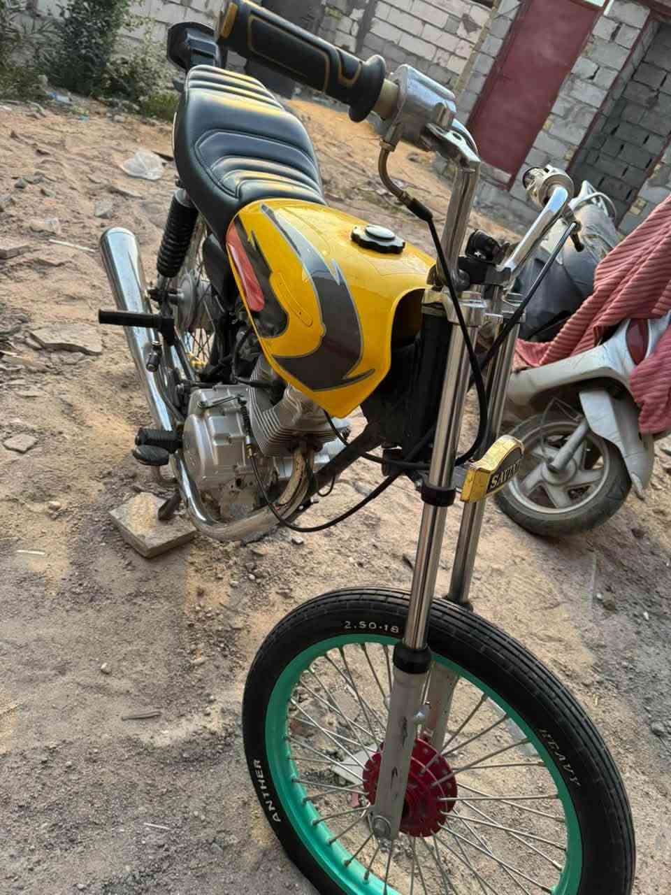 نامه كلك تعمير جهازه مجهزه مبدل بيه فقط ولفات ٦٠٠ وبيه مجال ناصريه
***********
