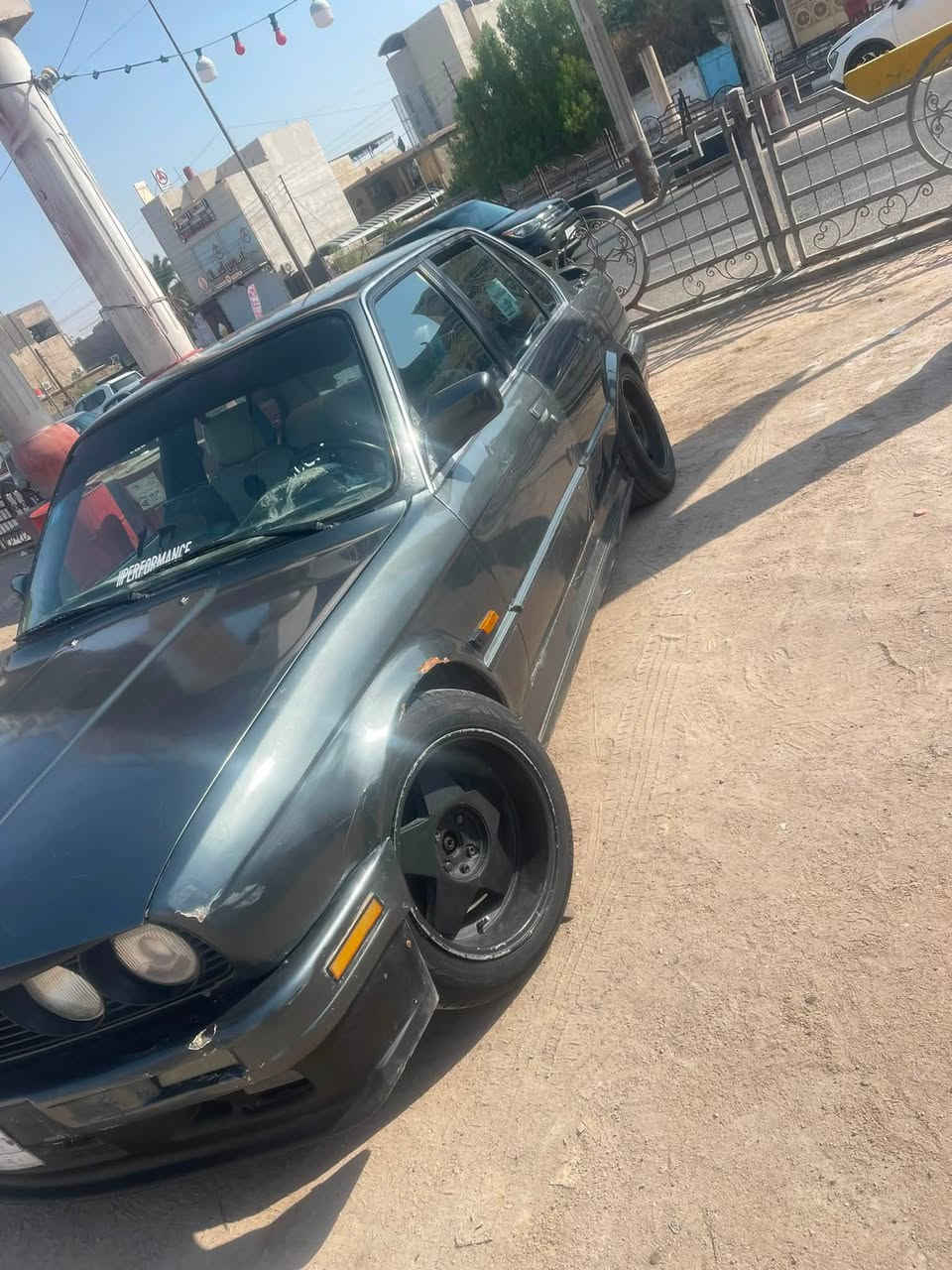 سلام عليكم
زعره كير عادي مكينه 525 سياره لا تدخن ولا تنقص 

كير هم ما بي شي سياره كهربائيات شغاله غرفتها نظيفه نقص بس ابطانه باب سايق وقاعده دبل خلفي يرادلها لحيم 

رقم بغداد راعيها بالنجف سنويه ما منتهيه

سياره ماخذها  قبل 5 اشهر 

تجي وتفحص وتاخذها ابيع كوم حديد بس راعي 

سعر 22 وشراي يدلل 

عنوان بصره / حي زهراء 

***********

