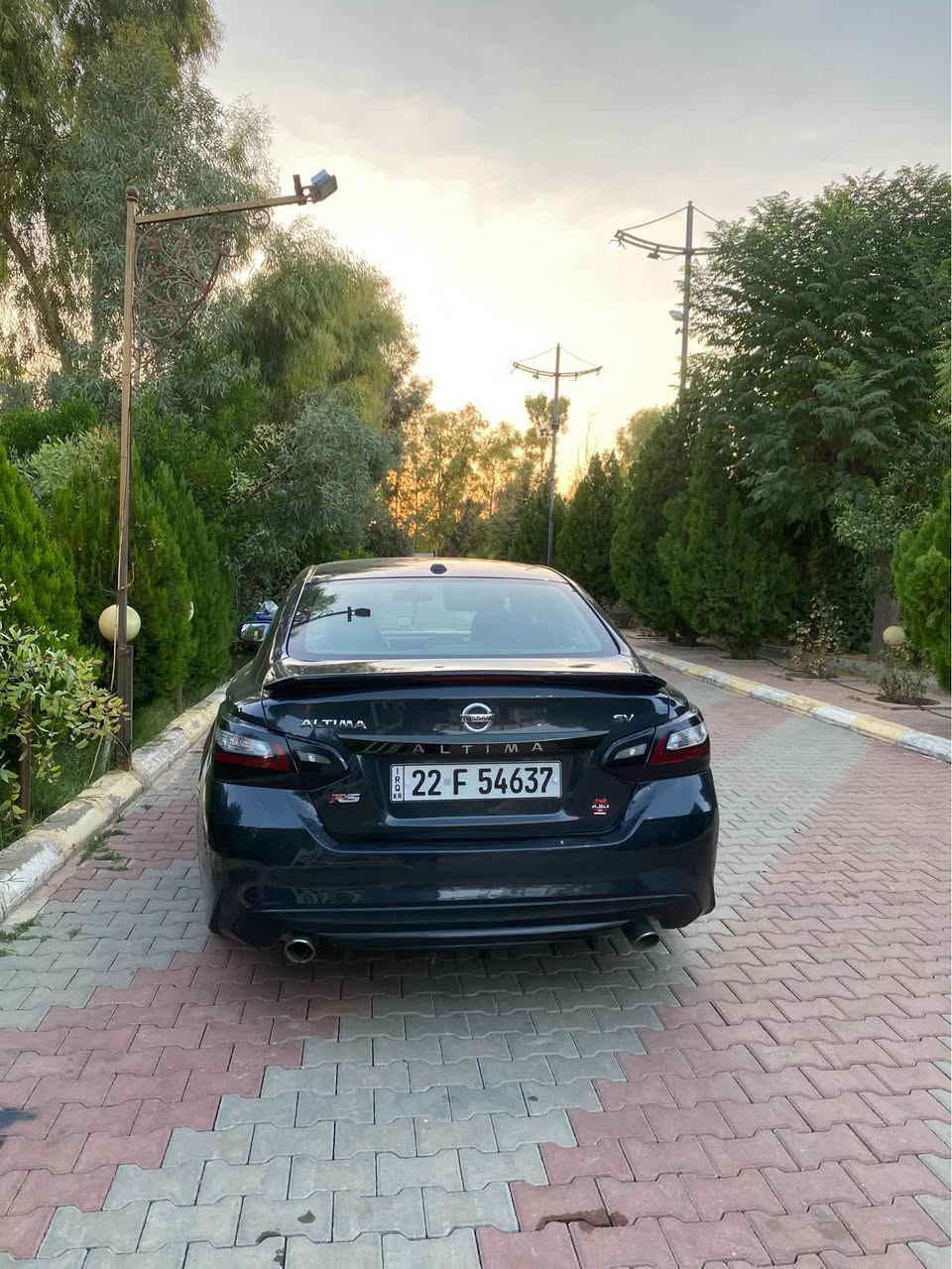 نيسان التيما موديل 2018  اسود كذابي
واردي امريكي مواصفات sv 
رقم اربيل باسمی
محرك وكير وتبريد كله بشرط 
وين ماتريد افحص
محرك اربعه سلندر تنفس طبيعي المرغوب
بصمه 
تشغيل عن بعد
ابواب بصمه 
صندوق بصمه
تحديد سرعه
شاشه وكاميرا
وبعد بيها مواصفات 
سيارا حادثها جاملخ السايق وكلير بخ امريكا بابين وجاملغ
 بجم وخلف كبس 
سيارا نظيفه مابيها مصرف 
صلانصه بيلاد
دفتر بنزین کرکوک موجود 
سعر 113 مجال ـ
للتواصل *********** 
عنوان سياره كركوك كركوك, العراق
