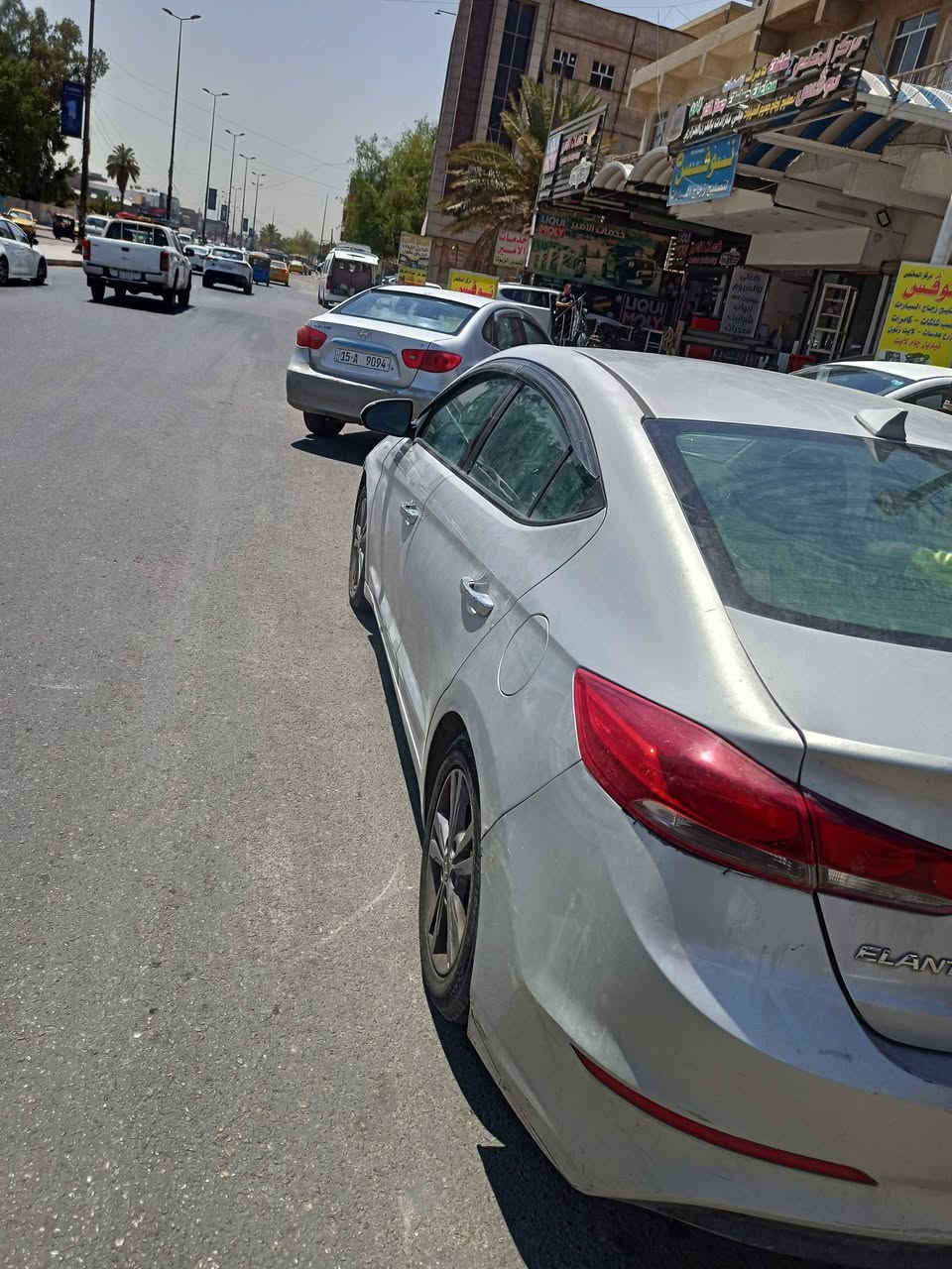 للبيع النترا 2017 سياره ع حطتها ابيع سعر 86 وبيها مجال مكان سياره بغداد ساحه عدن *********** مكينه كير وتبريد كله مكفول كفاله عامه كشرها كدامكم سياره
