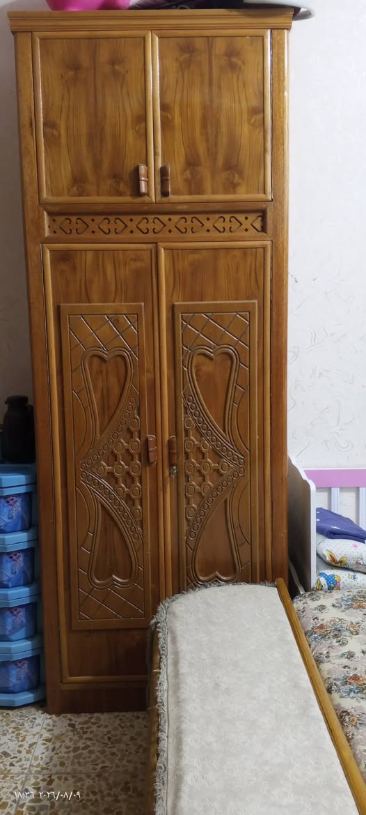 غرفة نوم صاج تسكام بعده جديده
طابقين كنتور ٥ ابواب بعد ما مفتوحه من المعمل وجتي نشدت هنا ولسه ع شدته 
معروضه ب مليون و ٢٠٠ وبيه مجال
للتواصل واتساب واتصال  ***********
مكاني الحصوة حي الاعلام
