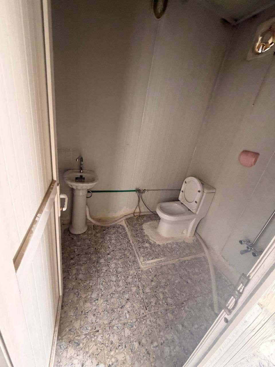 🏠 مشتمل للإيجار – طابق أرضي
📍 السيدية
🛏️ غرفة نوم: 1
🛋️ صالة
🚿 خدمات
💰 السعر: 400 ألف

📞 للتواصل: ***********

أرض القمة للتطوير العقاري
