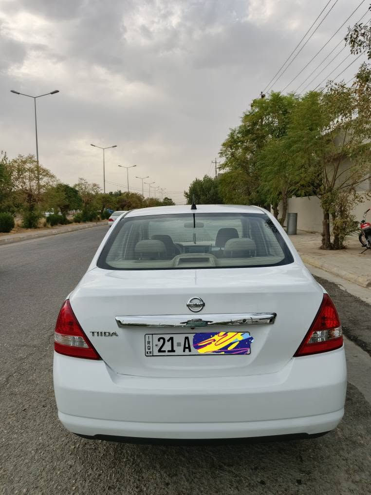 گیر عادی٢٠٠٨ سپی بەفری
١پارچەی بۆیاخە سەنەوی تازە
٤تایەی لوک کامل سیرڤسی بۆ کراوە 
*********** دار بنديهكان, السليمانية
