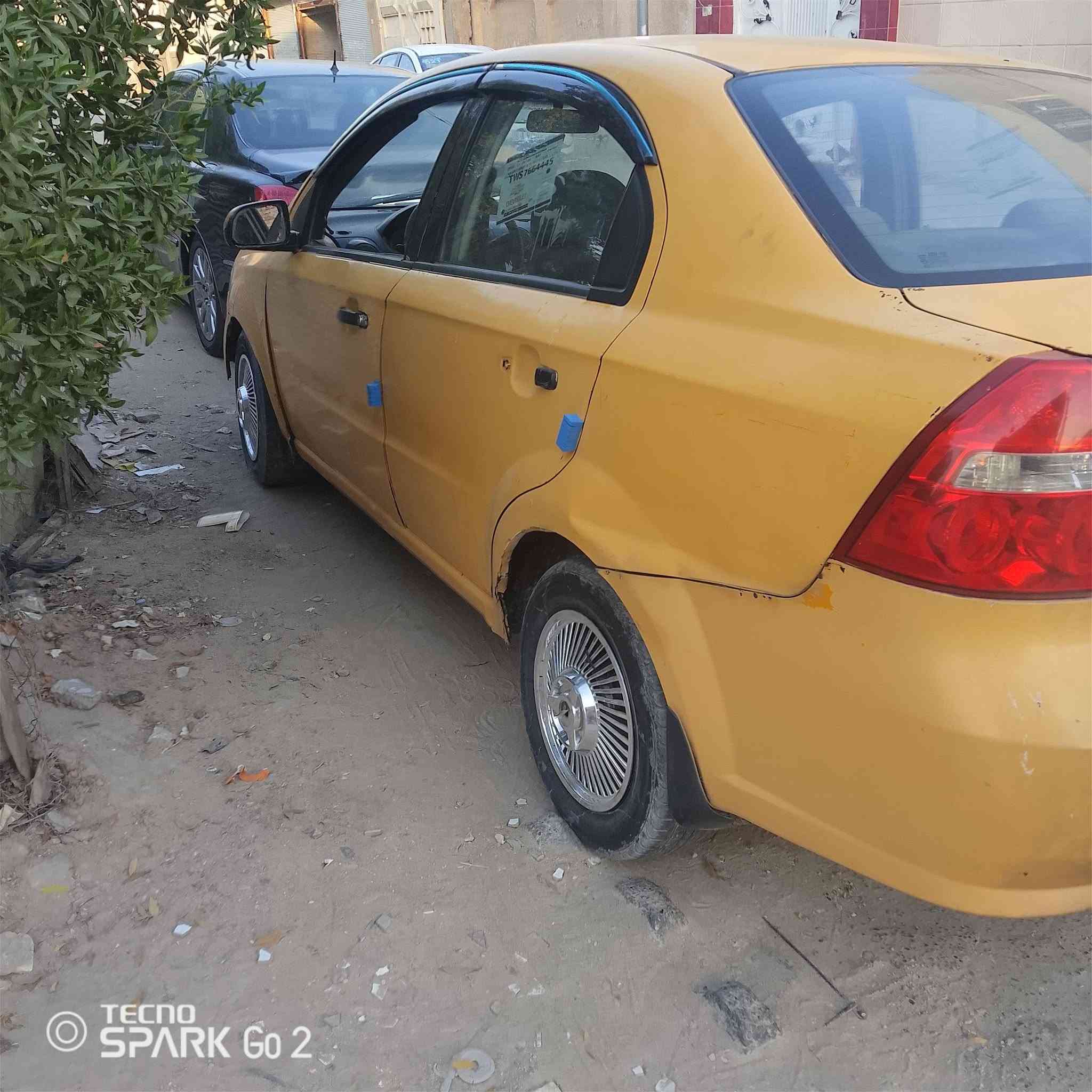 افيو للبيع ٢٠٠٧ كير مكينه حداديه مكفولات ***********.          ٢٠ او بيه مجال

نص مكتوب في الصور:
- TECNO SPARK Go 2