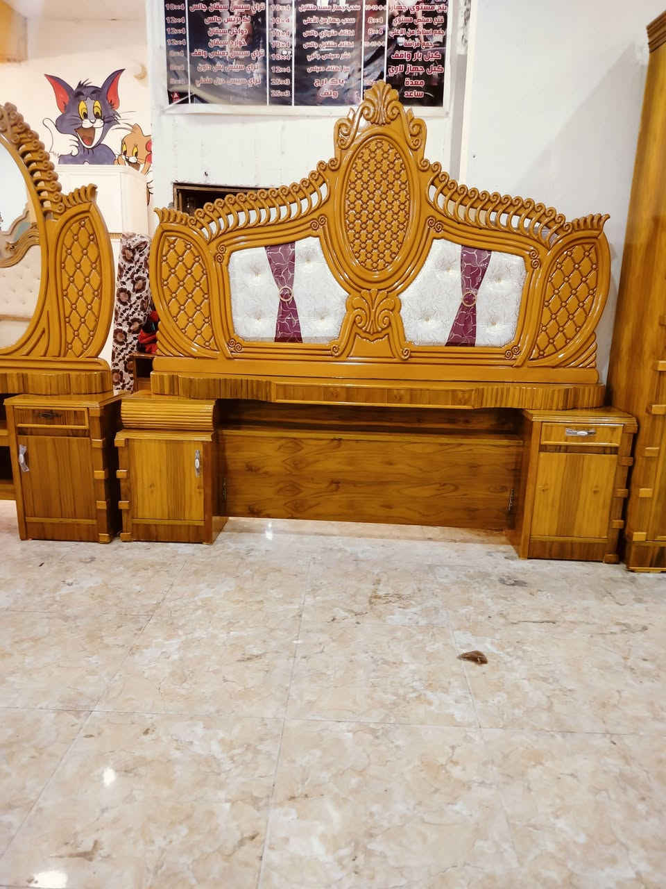 السلام عليكم غرفه مستخدمه عنوان واسط العزيزيه شارع التربيه يوجد واتساب معرض حنوش مدينه***********  الطابوقه
