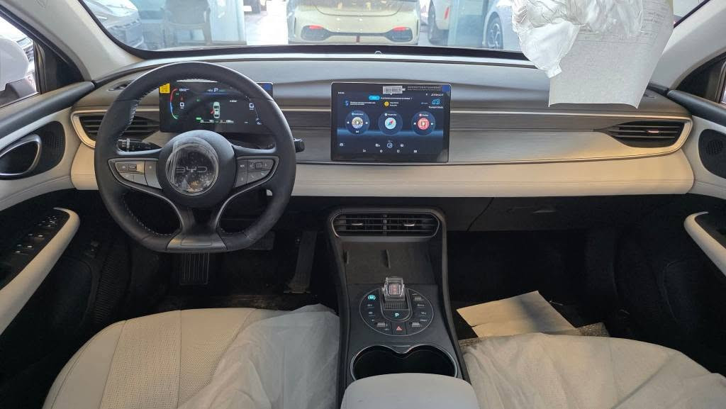 بي واي دي  BYD Seal 05 2025
بصمةشاشةوكاميرا.تحديدسورعه.
٣مانگی لەگەڵە بۆ رەقەم کردن.
سعر  ☎️  مۆبایل  ***********
مکان أربيل معرض تۆپ کارس أربيل, العراق
