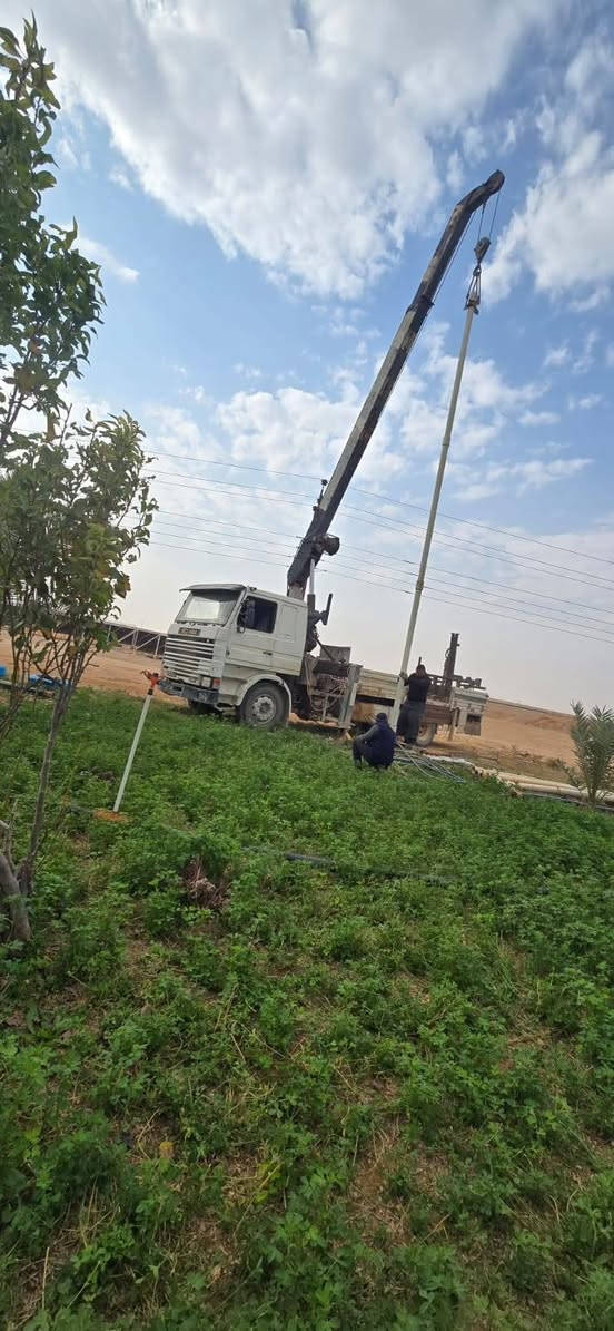كرين 8طن ٤ رجلين ١ سليت سكانيه 13 رقم انبار جاهز لعمل***********

