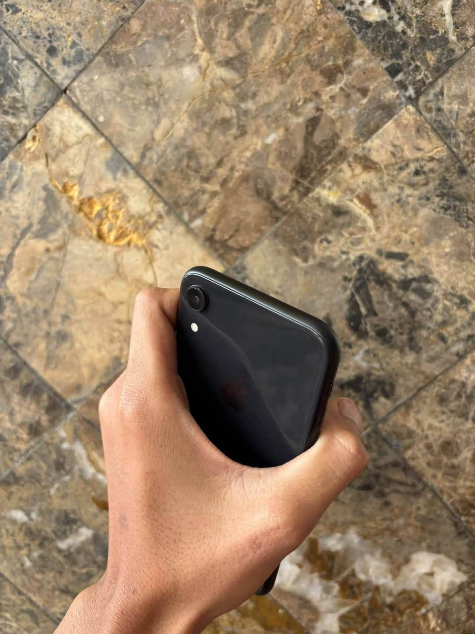 آيفون XR • ٦٤ • بطارية ٨٢٪
