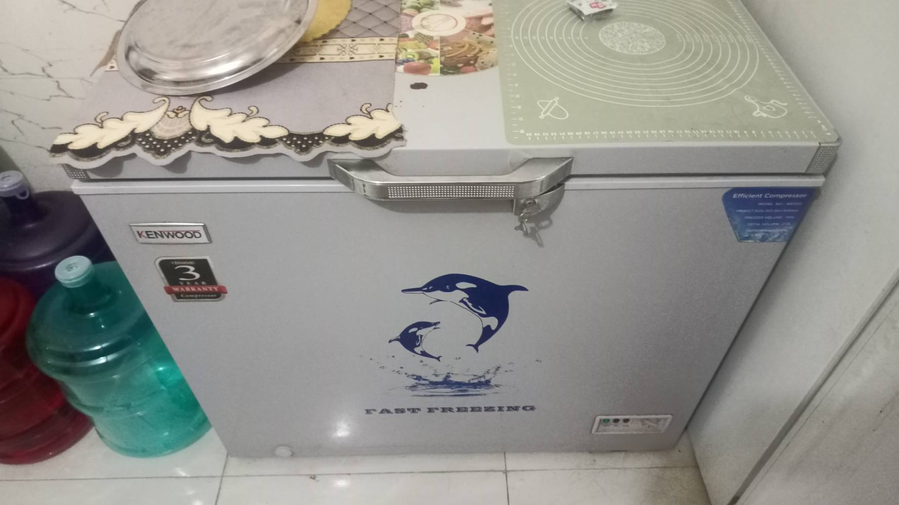 مجمدة جديدة • الكوت