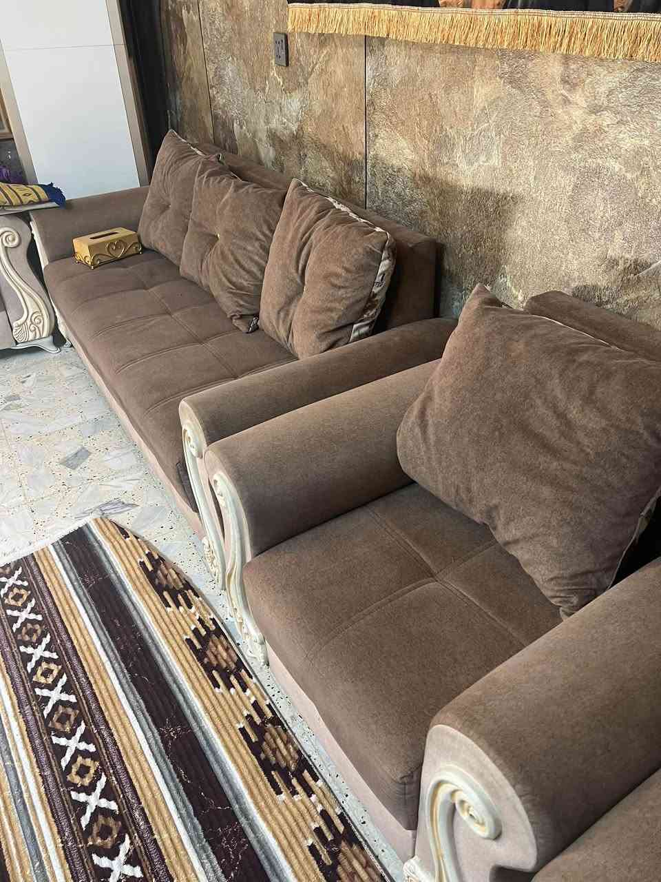 تخم قنفات عدد ٢   للبيع ٧٠٠ وبه مجال ت ***********
