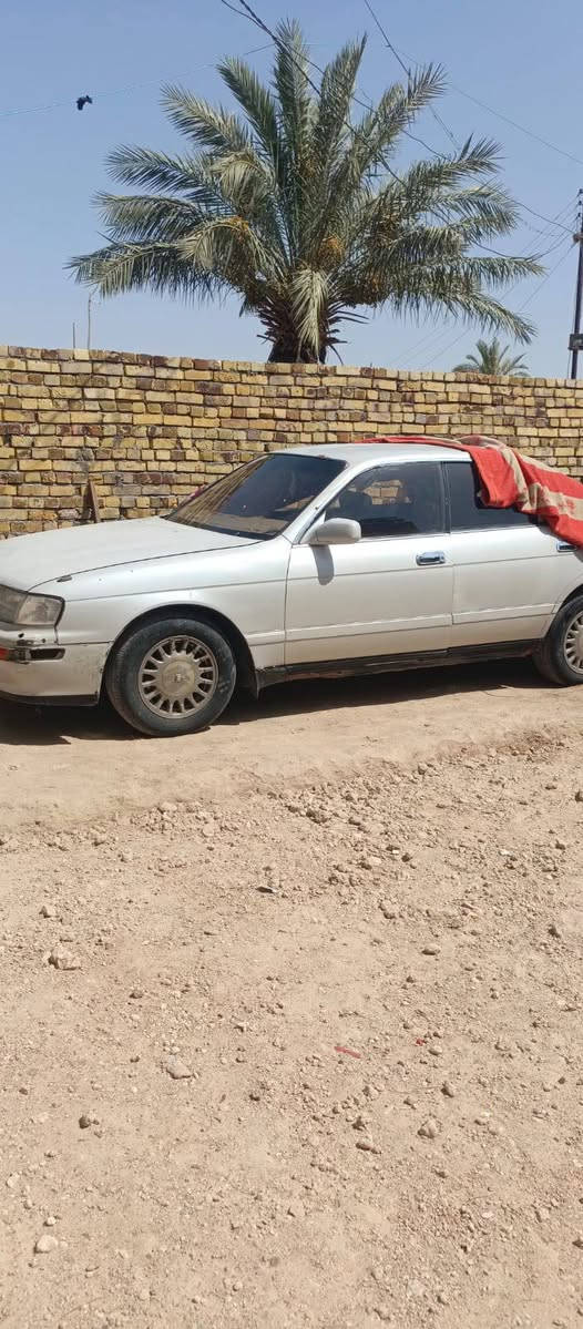 سلام عليكم سياره بطه للبيع بصره خصوصي موديل 1993الون ابيض لؤلؤي سنويه ساقطه 2019 قاصرين  كير ومكينه مكفولات السعر 25 وبيها مجال  للستفسار رقم***********
