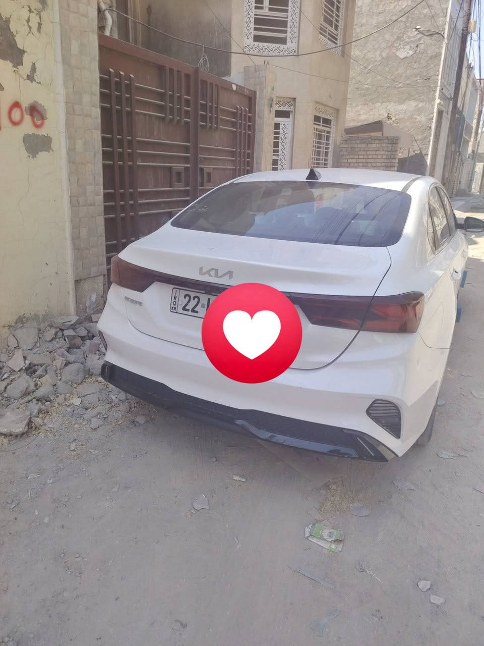 السلام عليكم كيا فرورتي وارد كندي  2023ماشيه 47 ألف كيلو مبدل بنيه فقط وبارد بل جاملغ الايمن شبرين لباقي كفاله العنوان بغداد الغزاليه ***********
