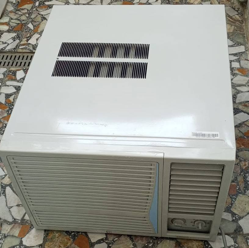 سلام عليكم مكيف للبيع طنين نوعيته الوادي اصدار 2025 شغال شرط الشغل عل فحص تدفئه + تبريد مستخدم شهرين فقط السعر 250 وبي مجال بصيط شراي اتصل *********** مكاني بغداد مدينه الصدر
