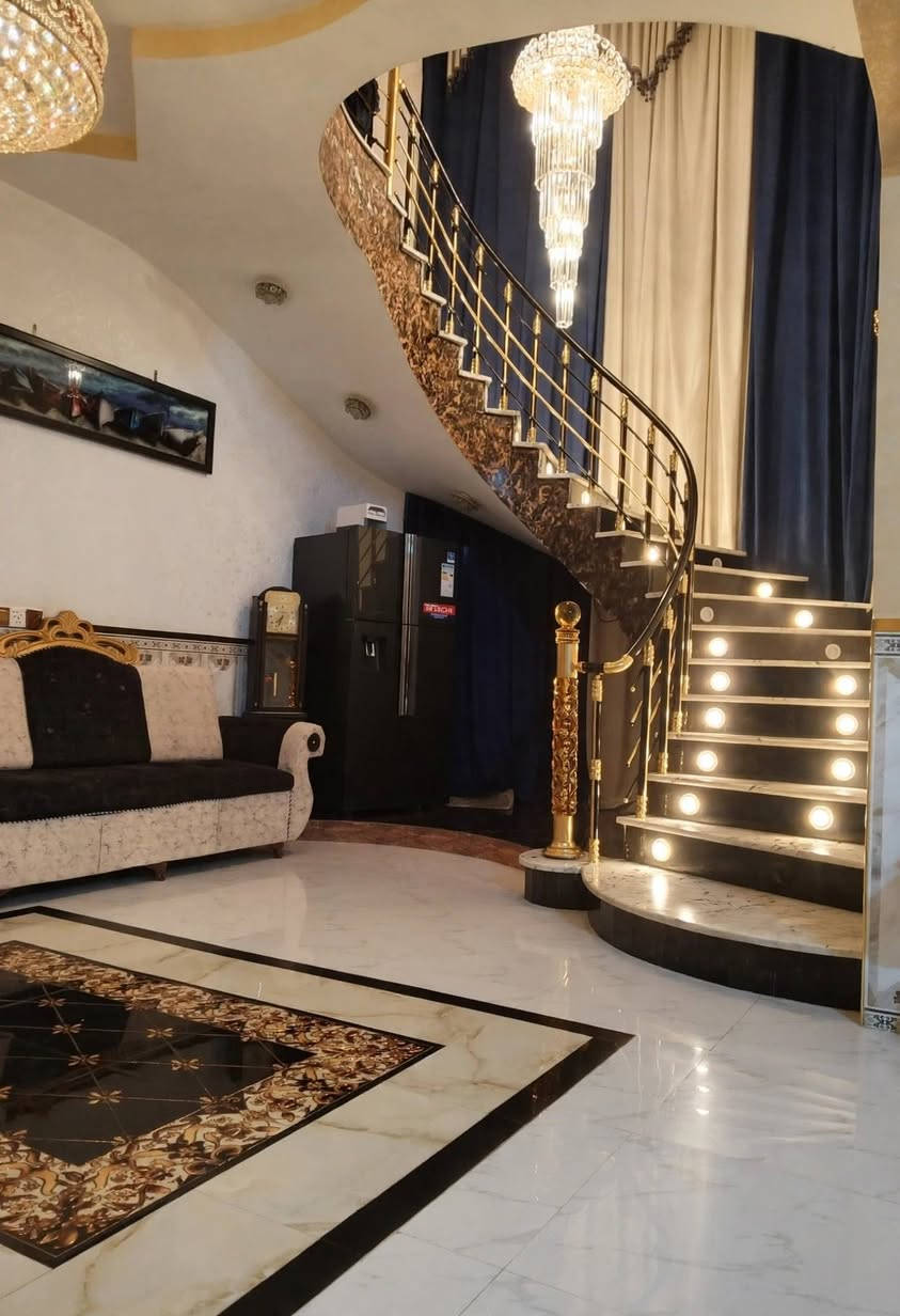 النعمانية • بيت فاخر • واجهة ١٦م