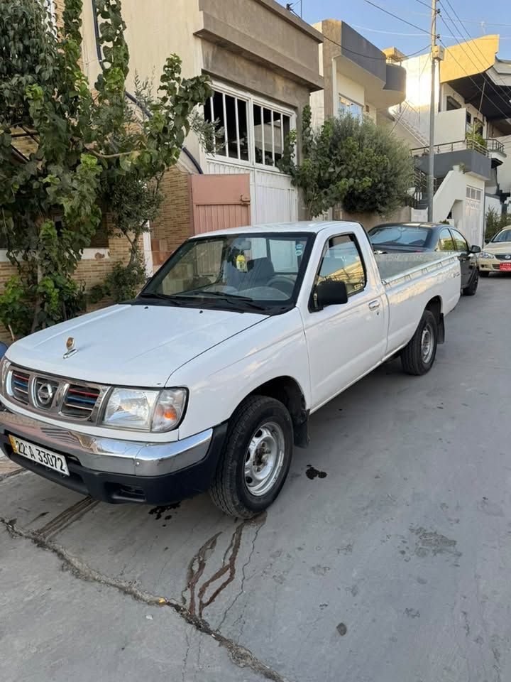 نیسان ٢٠٠٢ بۆ فرۆشتن زۆر پاكو بێ عەیب و بێ مەسرەف گیڕو مەكینەی بەشەرت تەبرید پاوەر نیە ناو بۆدی لۆك بۆ كردوە سەنەوی هەتا ٢٠٣٢ تازەیە بە ناوی خۆمانەوەیە ٤ تایەی لۆك یەك دینار مەسرەفی نیە نرخی ٦٩ گەڵا مەجالیكی كەم ***********
