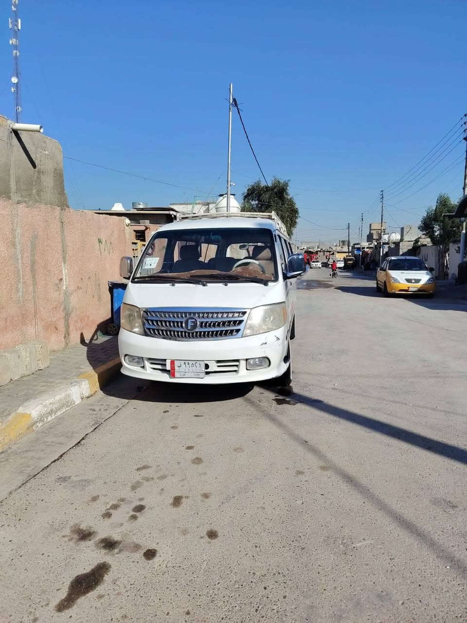 سلام عليكم فتون ١٤كفالة عمة من صبغ تعمير خياس مكينة كير وكسن وتبريد كلة كفالة سيارة علهة ٣ونص غرامة ينزلن من سعرهة مراوس يرهم بسيارة زغيرة خصوصي او اجرة مكان السيارة بغداد حي نصر رقم الهاتف ***********مكلف بنشر
