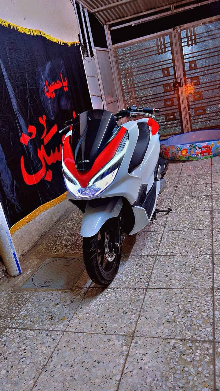 السلام عليكم دراجه بيسي اكس جيل الثالث الوارد ياباني ١٥٠ المكينه كفاله من البرغي البرغي السعر ١٦ورقه 
رقم الهاتف ***********
