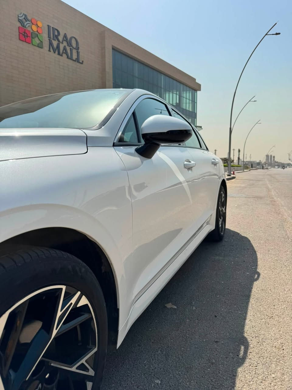 K5   LXS  2026 للبيع
محرك 2500 تنفس طبيعي

رادار امامي 
رادار جانبي 
رادار خلفي 
حساس امامي خلفي
اوتو ستوب 
اوتو هولد
حادثها موضح بالصور 
الجاملغ والدعامية تبديل نفس اللون 
الباب مصبوغ نص الباب فقط 
الجاملغ الخلفي بارد 

الدعامية GTLINE 
عليها تخم تاير كونتينانتل جديد 
وويل جديد GTLINE
ماشية 6700كيلو 
رقم اربيل 

السعر 185 بيها مجال بسيط 
عنواني بغداد 
السيارة باسمي 
***********
