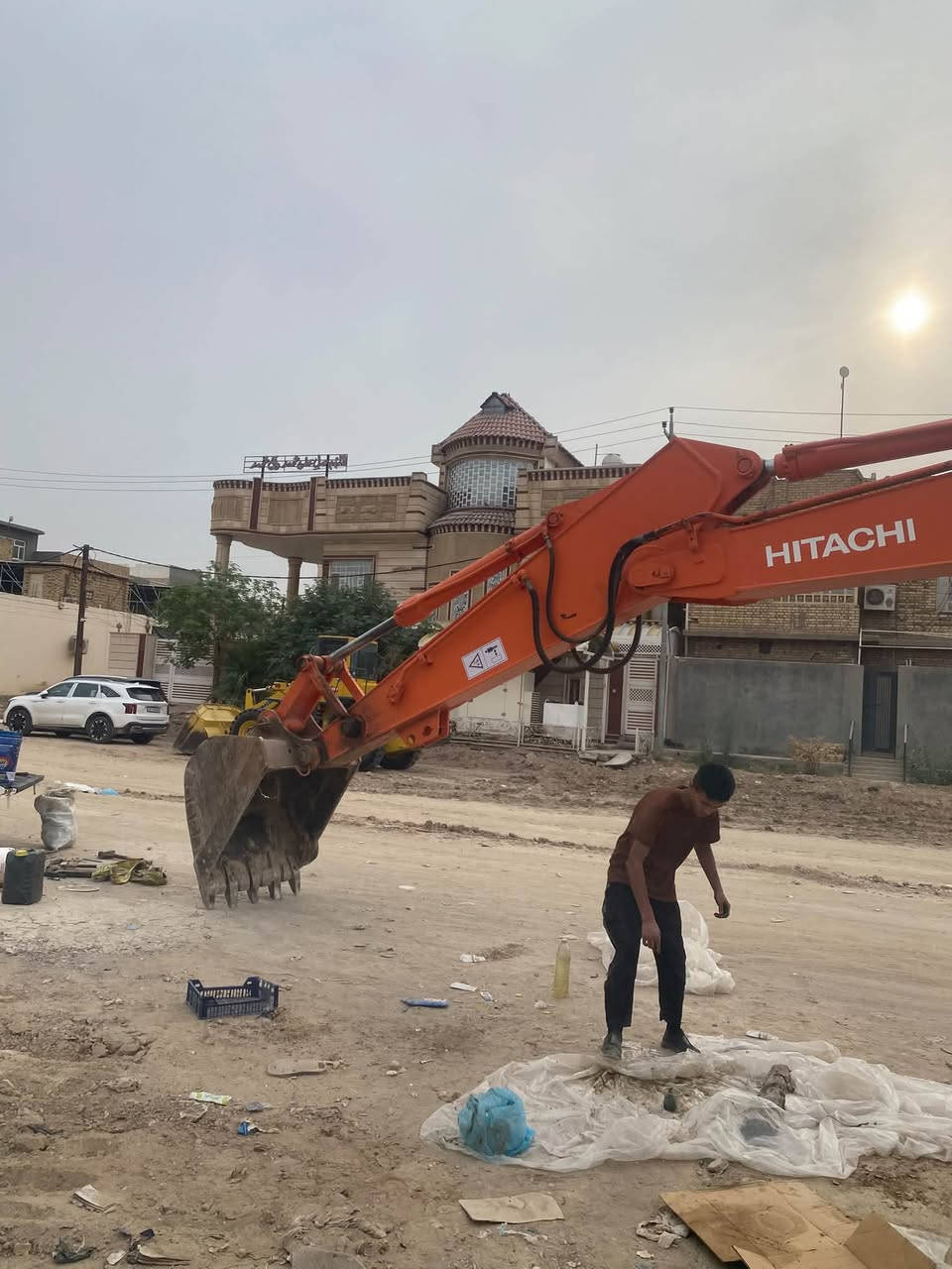 حفارة ٢٠٠٤ 210K • فايف ١٩٩٩ 200LC • جاهزة للعمل