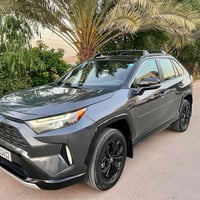 راف فور هايبرد موديل 25 فول مواصفات xse خمس كامرات ماشية 8000 ميل بعده...