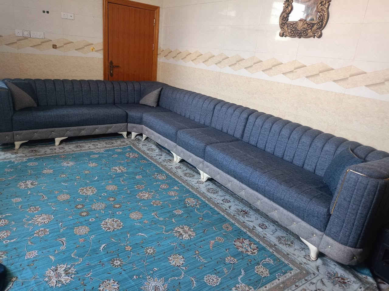 جديد استخدام قليل
للبيع 10 نفرات تسكام درجة اولى 
للاستفسار ***********
