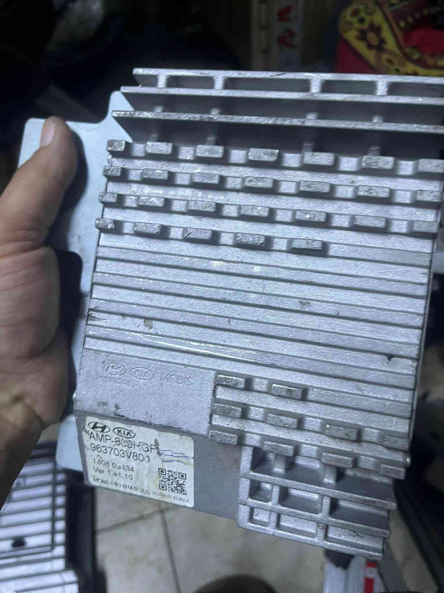 قطع غيار سيارات • بدون تفاصيل
